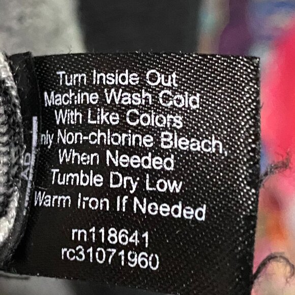 Lane Bryant long sleeve, black & white animal print sweater, size 18/20 - Picture 10 of 10